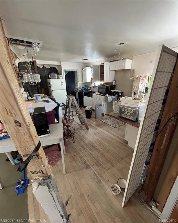 Allen Park, MI 48101,14633 College Avenue