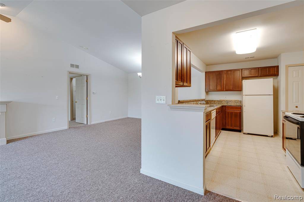 Northville, MI 48168,16897 CARRIAGE Way