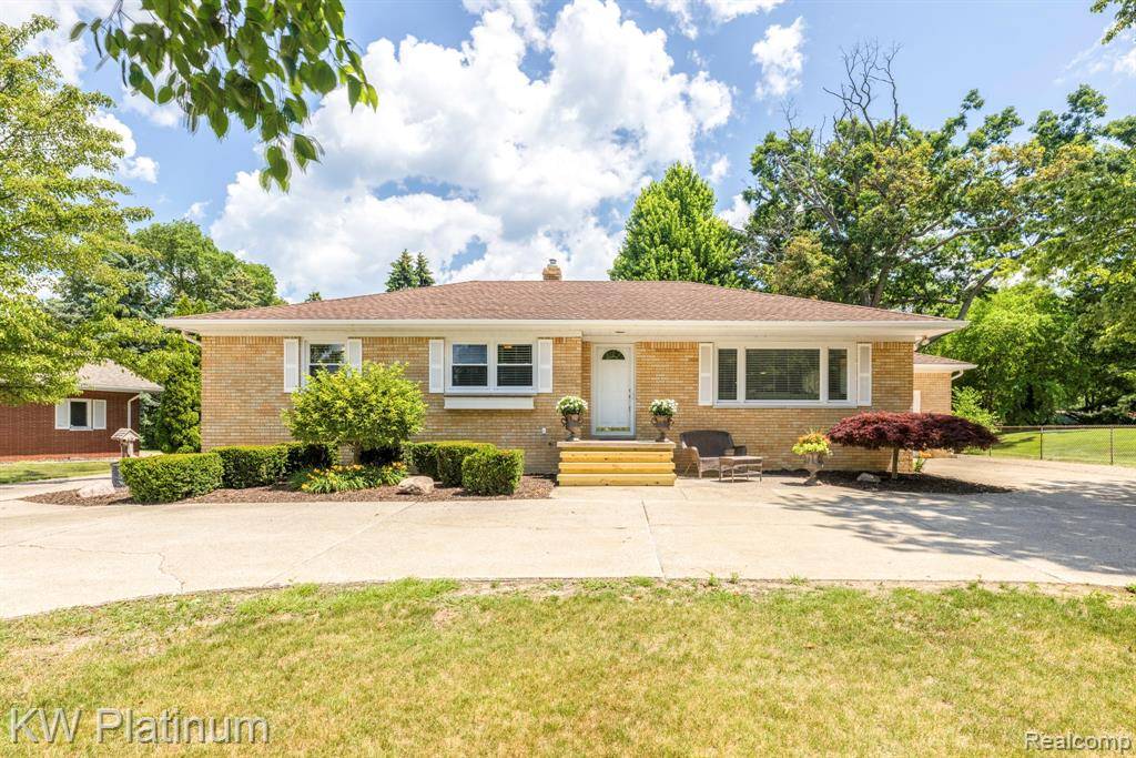 Fort Gratiot, MI 48059,4150 Fairway Drive