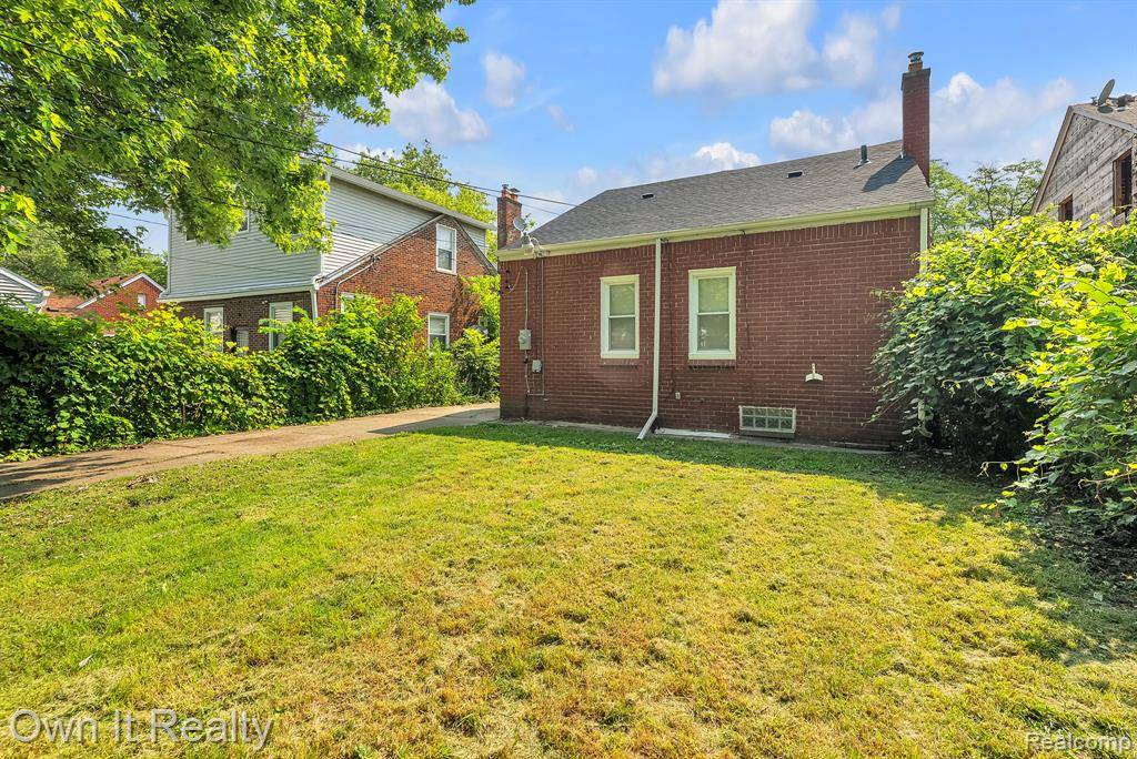 Dearborn, MI 48219,16559 Avon Avenue