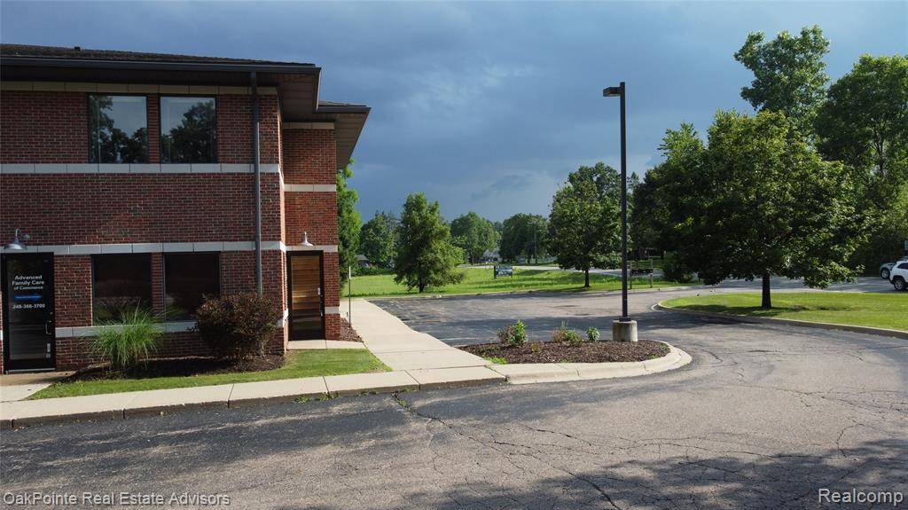 Commerce Twp, MI 48390,4123 Martin Rd