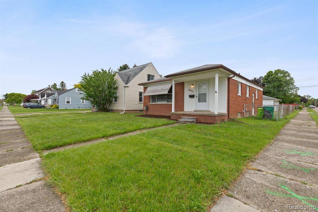 Eastpointe, MI 48021,24371 GROVE Avenue