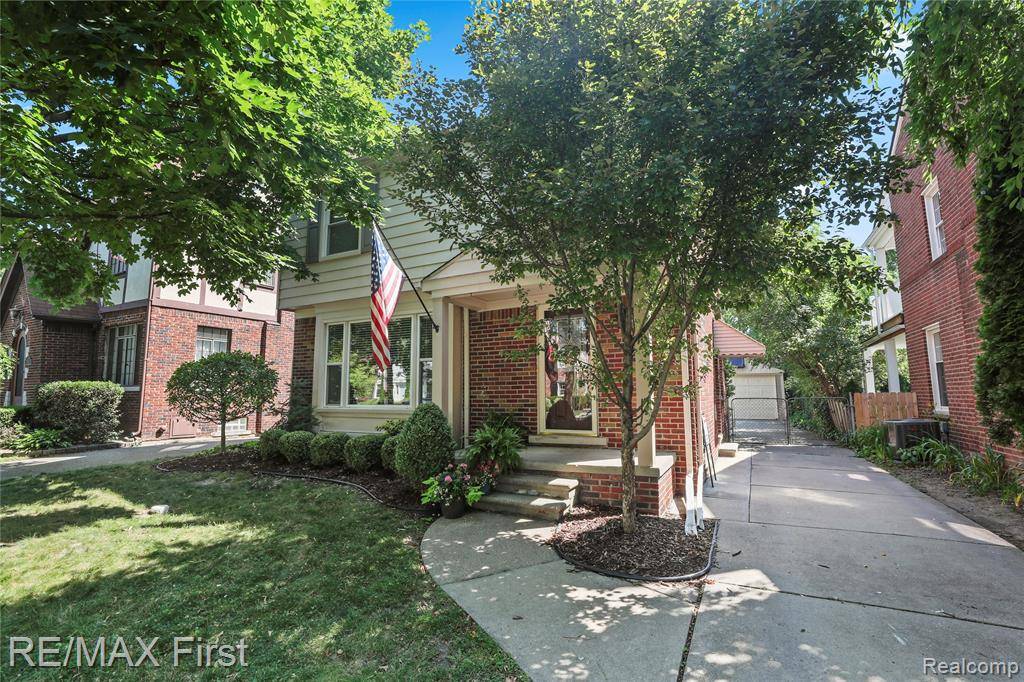 Grosse Pointe Farms, MI 48230,324 Fisher Road