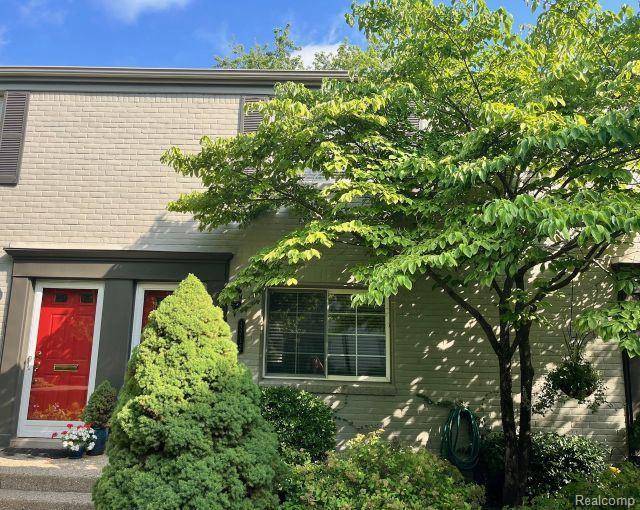 Birmingham, MI 48009,1712 Graefield Road