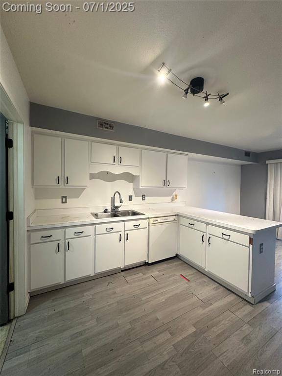 Plymouth, MI,36550 Deerhurst S