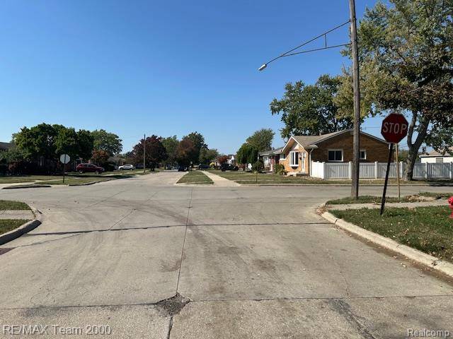 Southgate, MI 48195,13181 Peach Street