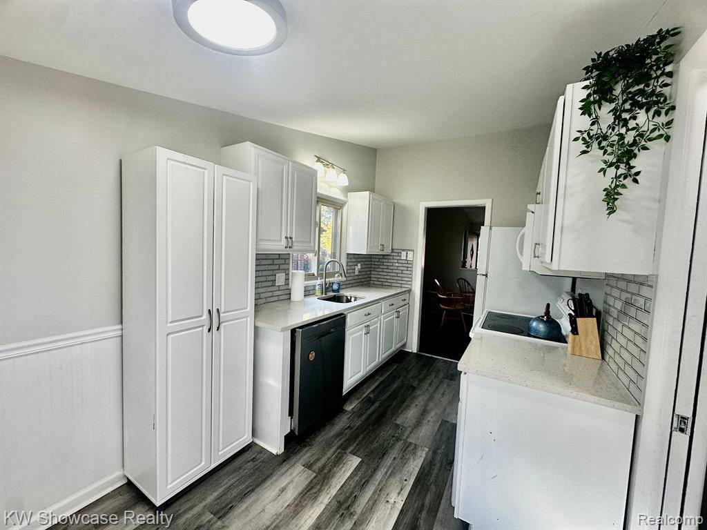 Livonia, MI 48150,9248 IDAHO Street