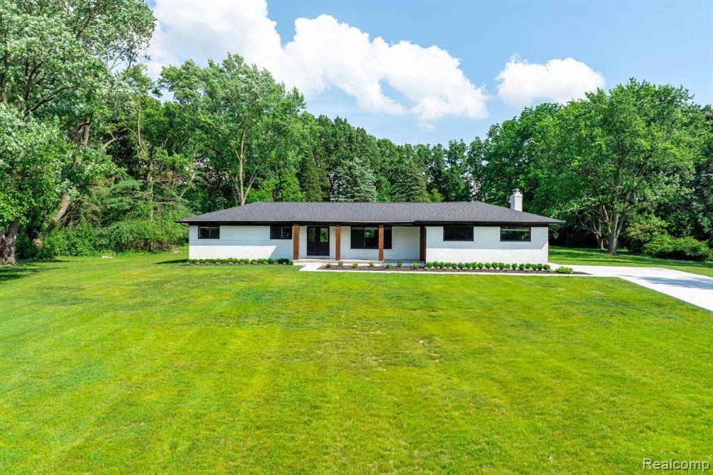 Troy, MI 48098,6284 Malvern Drive