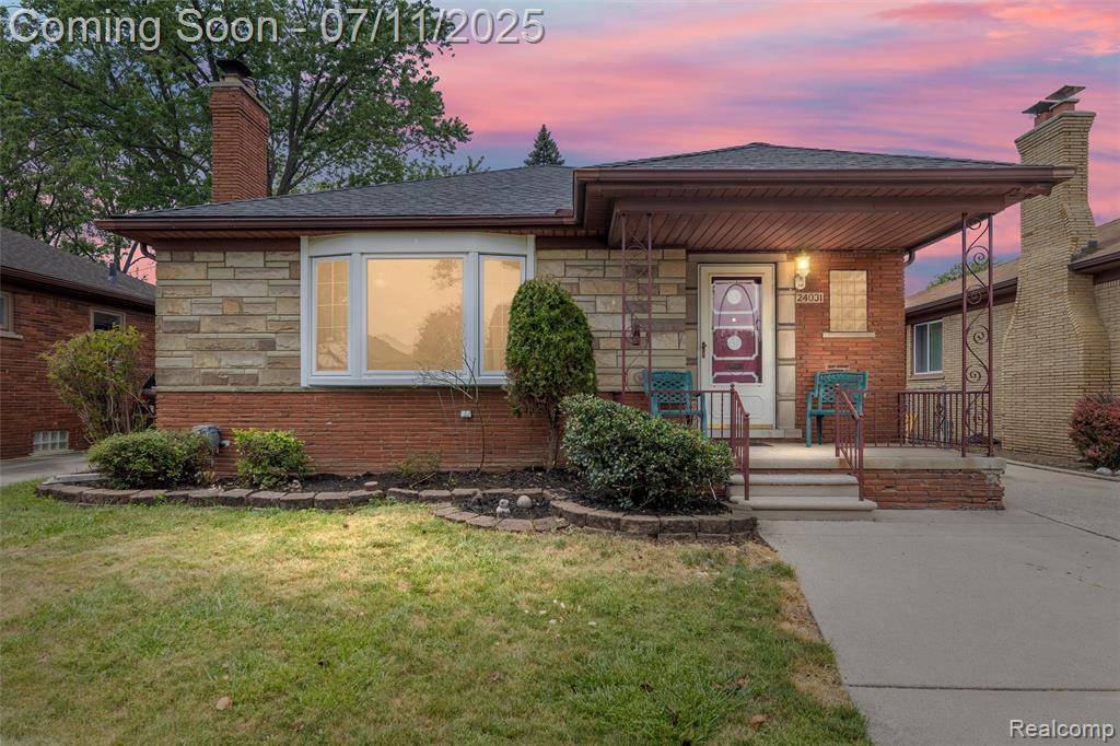 Oak Park, MI 48237,24031 Eastwood Street