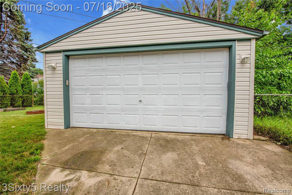 Dearborn, MI 48124,2133 Bailey Street