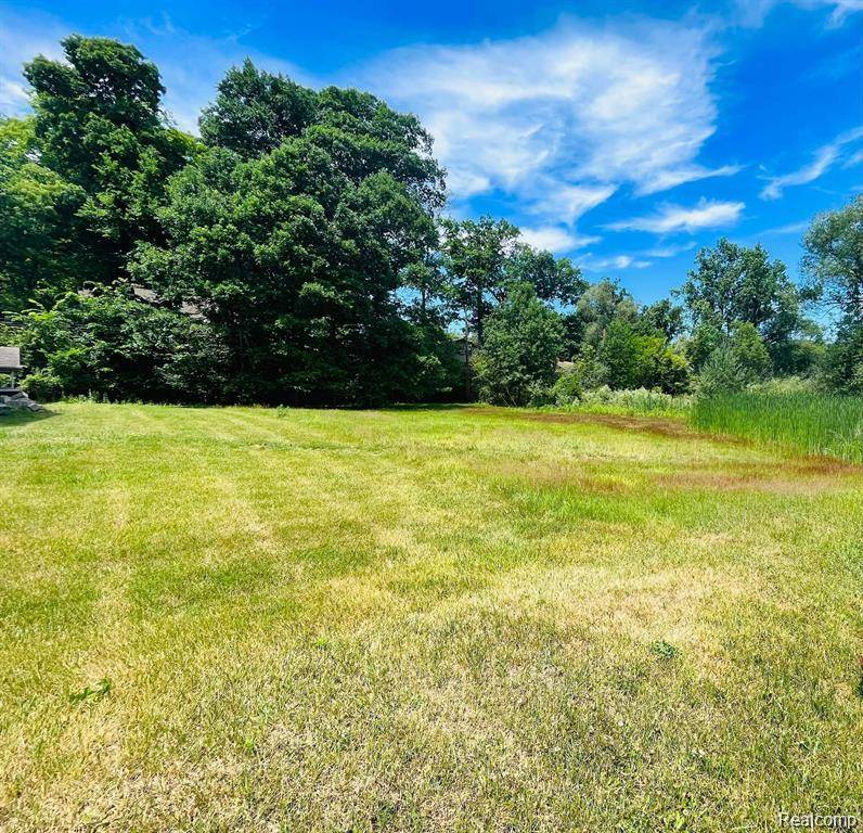 West Bloomfield, MI 48324,Lot 94 Hiller Road