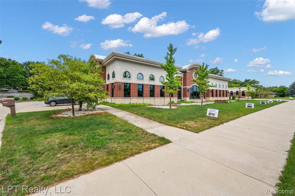 Sterling Heights, MI 48314,42301 Mound Road
