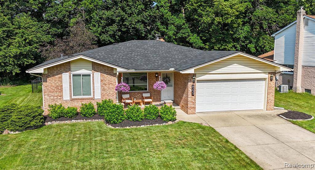 Canton, MI 48187,8233 Sandpiper Street