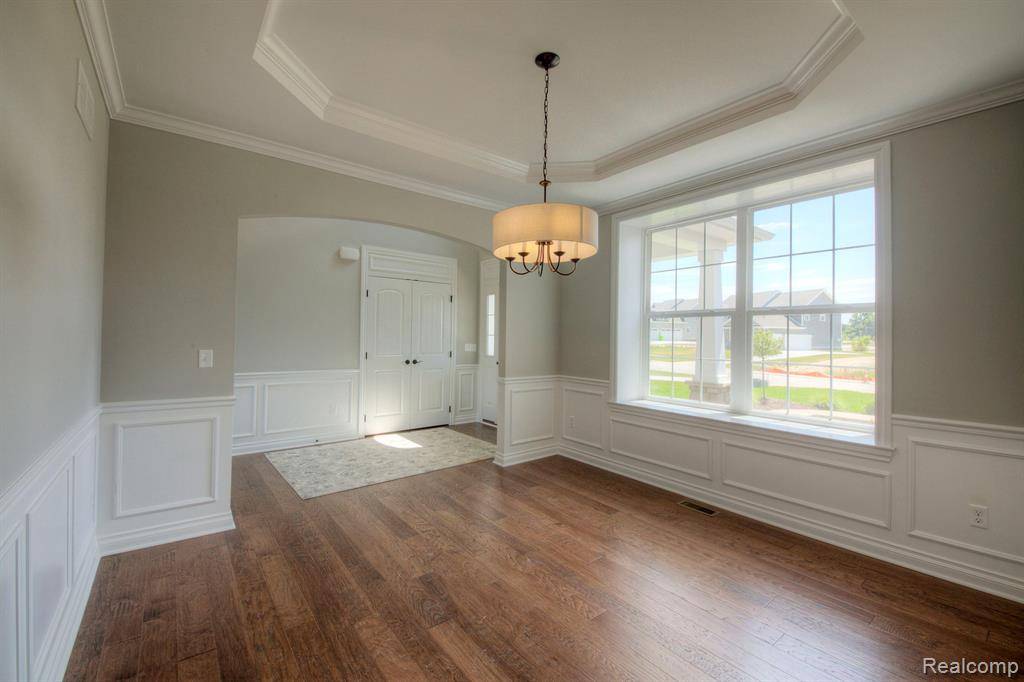 Howell, MI 48843,MOH 67 ROUND ROCK