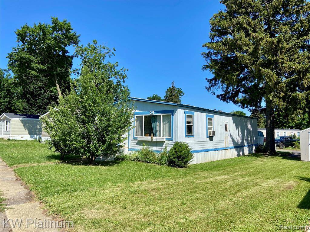 Lake Orion, MI,25 CANARY HILL
