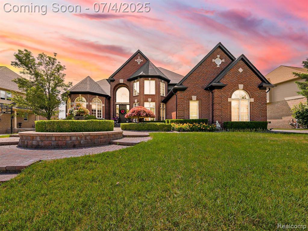 Rochester Hills, MI 48306,926 Majestic