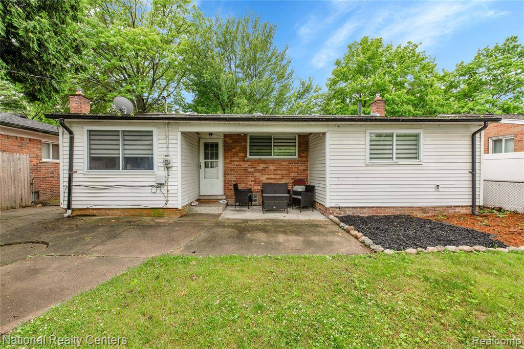Redford, MI 48240,18610 Delaware Avenue