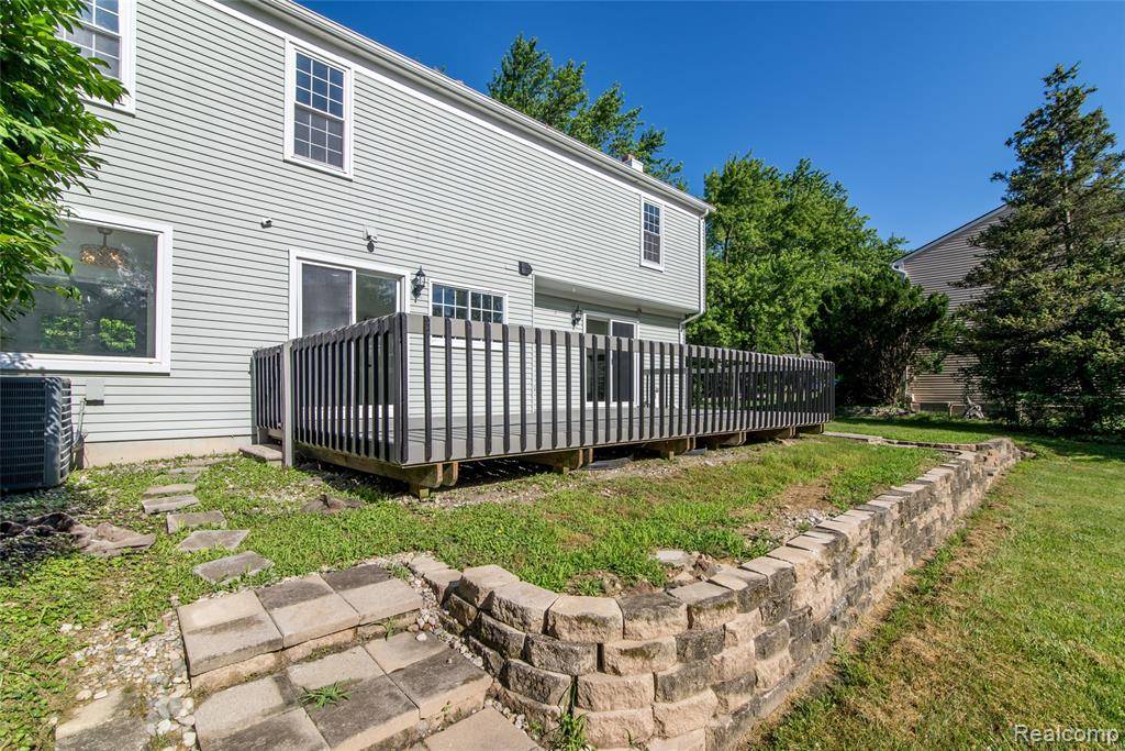 West Bloomfield, MI,5587 Brompton Court