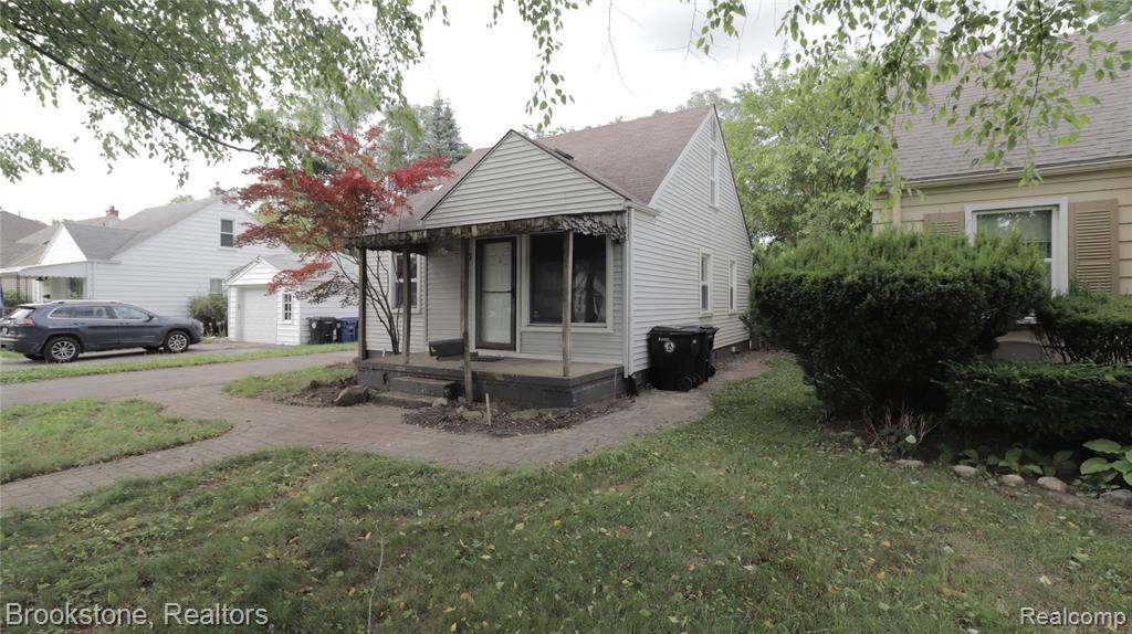 Redford, MI 48239,15530 Winston