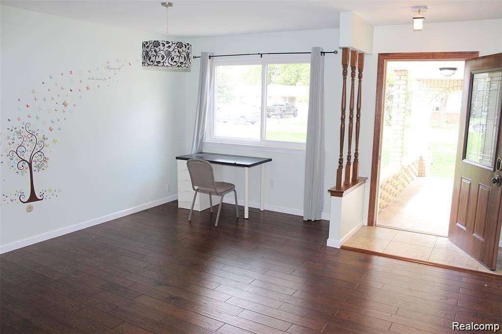 Troy, MI 48083,1220 TORPEY Drive