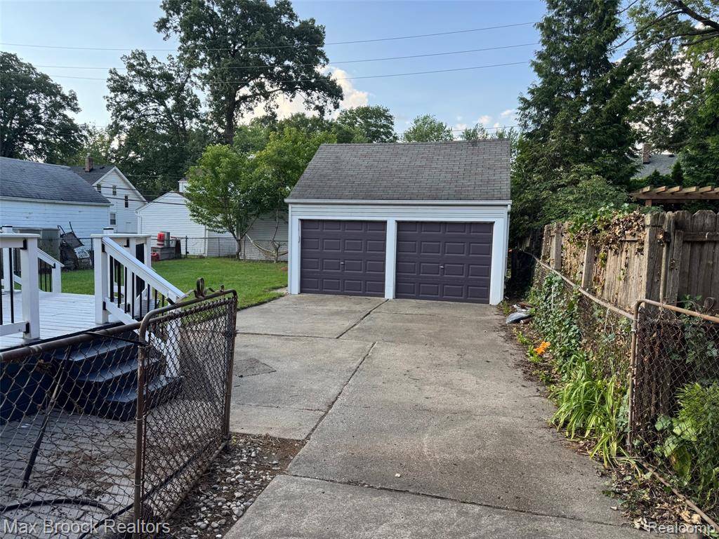 Ferndale, MI 48220,261 Channing Street