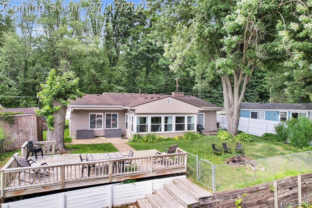 Pinckney, MI 48169,1890 Darwin Road