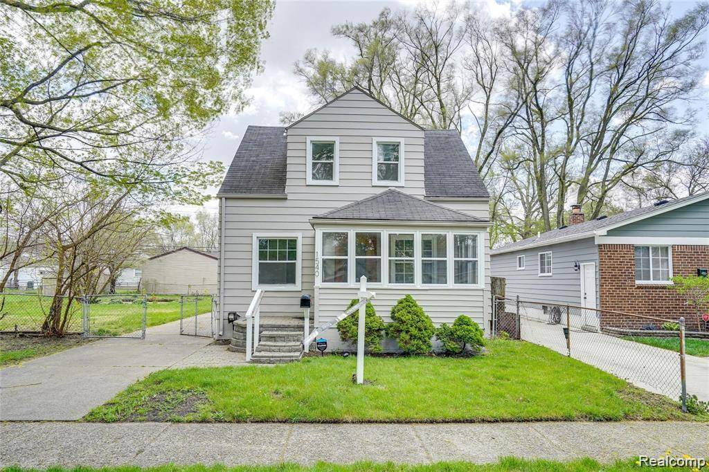 Hazel Park, MI 48030,1540 E MADGE Avenue