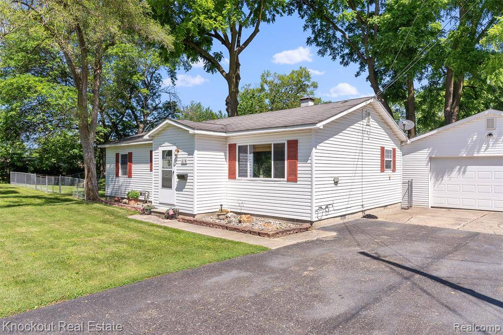 Mount Morris, MI 48458,615 Monroe Avenue