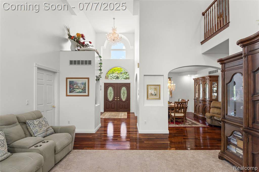 Dearborn, MI 48124,121 S Telegraph Road