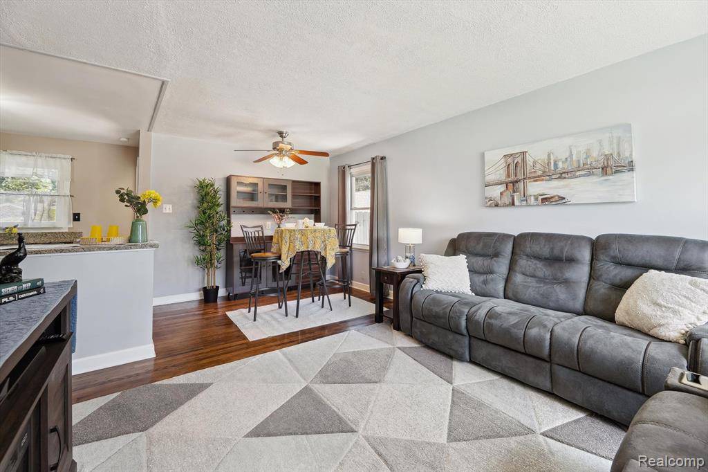 Gibraltar, MI 48134,29934 Tamarack Drive