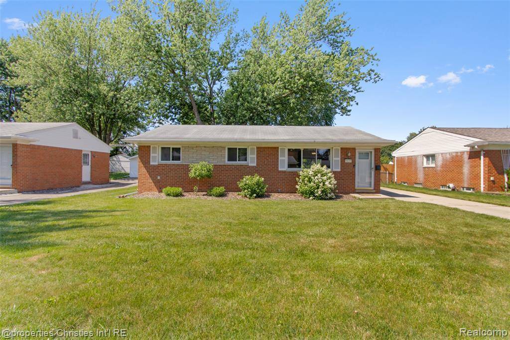 Sterling Heights, MI 48312,8439 Doncaster Drive