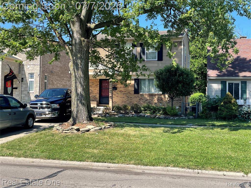 Dearborn Heights, MI 48127,5955 BEECH DALY RD