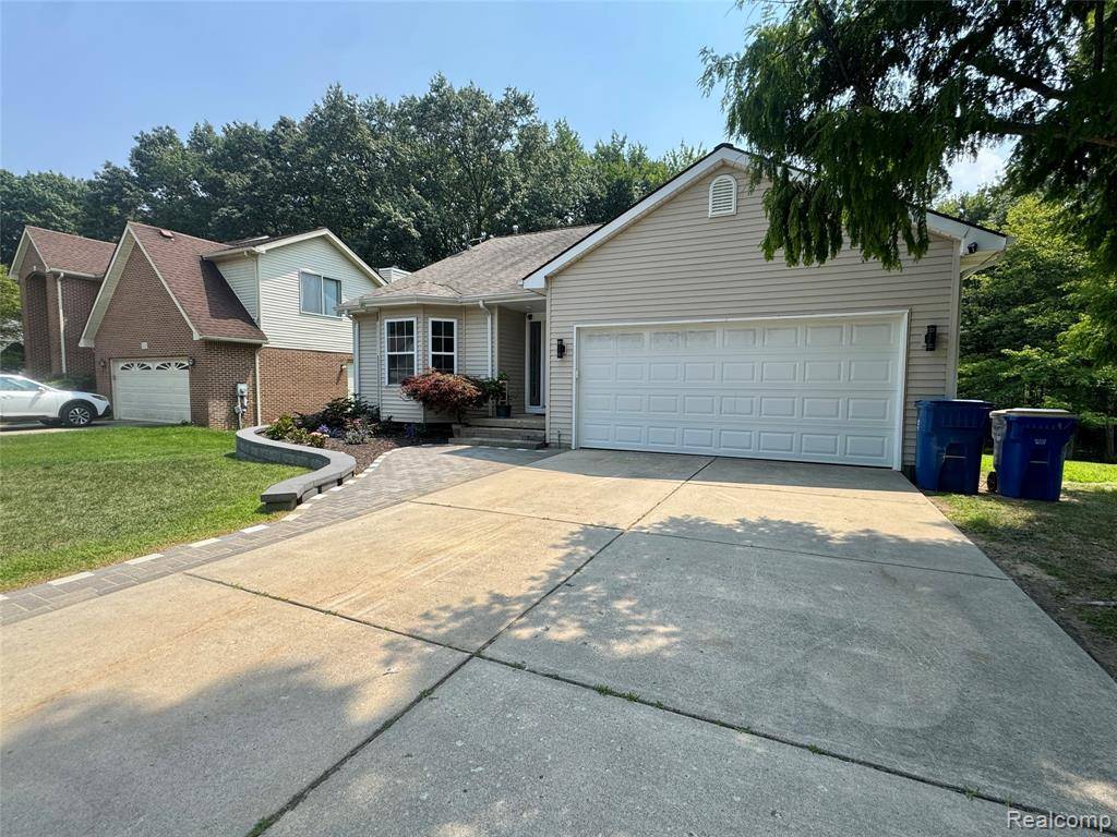 Waterford, MI 48327,513 River Ridge Drive