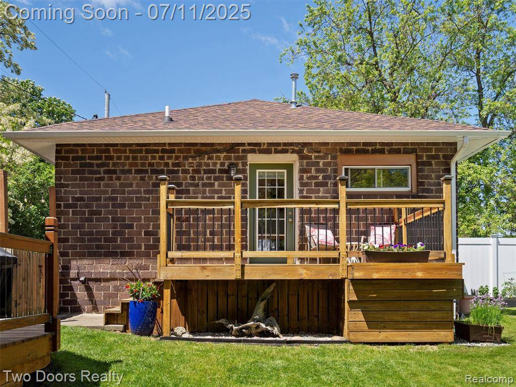 Lake Orion, MI 48362,30 Beebe Street