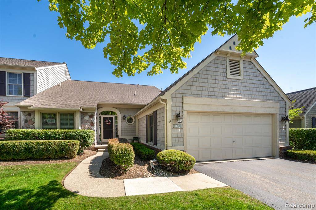 Bloomfield Hills, MI 48304,881 Tartan Trail