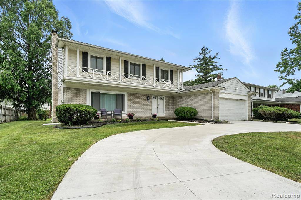 Southfield, MI 48034,22679 Bell Brook Street