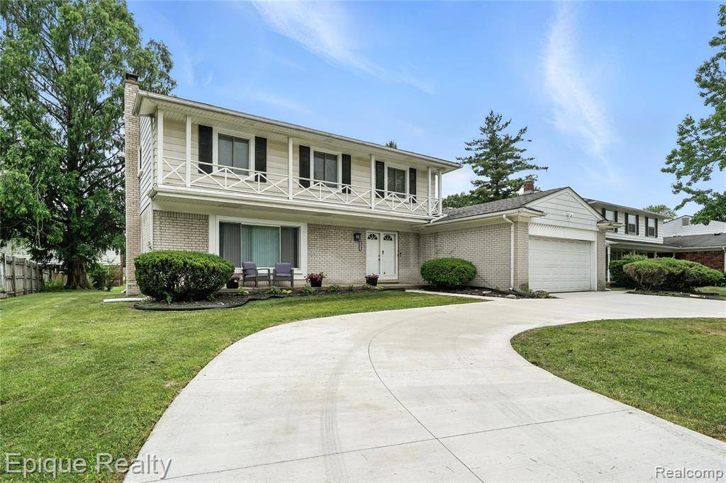 Southfield, MI 48034,22679 Bell Brook Street