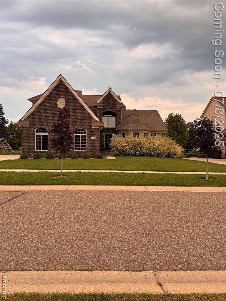 Oxford, MI 48371,689 Pine Ridge Avenue