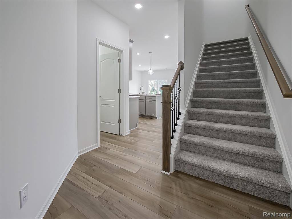 Troy, MI 48390,102 Addison Circle