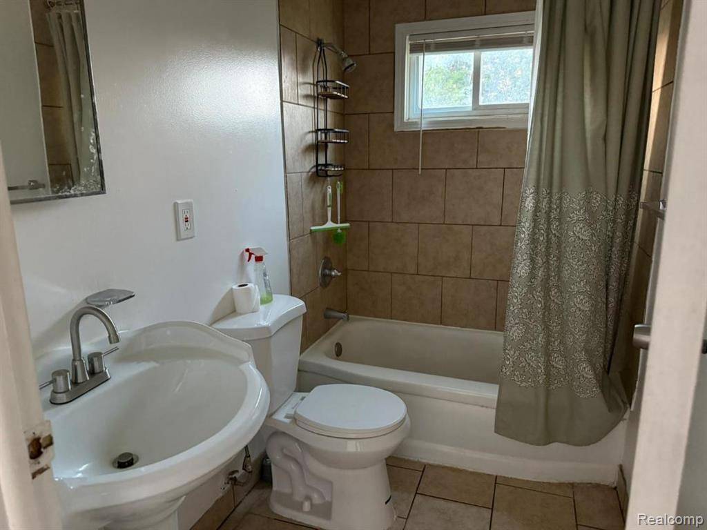 Dearborn, MI,17421 Harman Street