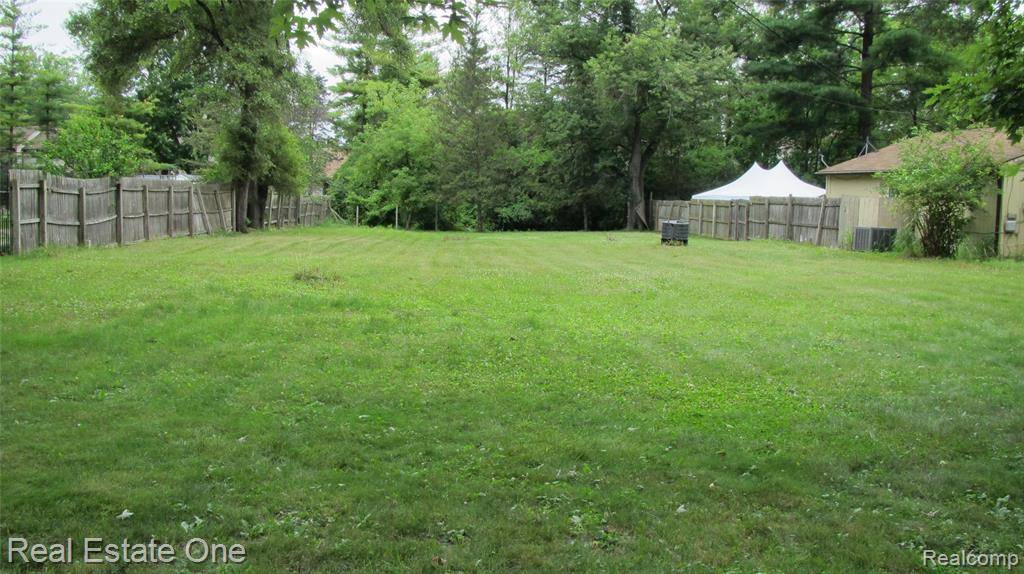 Farmington Hills, MI 48336,00000 Shiawassee Street