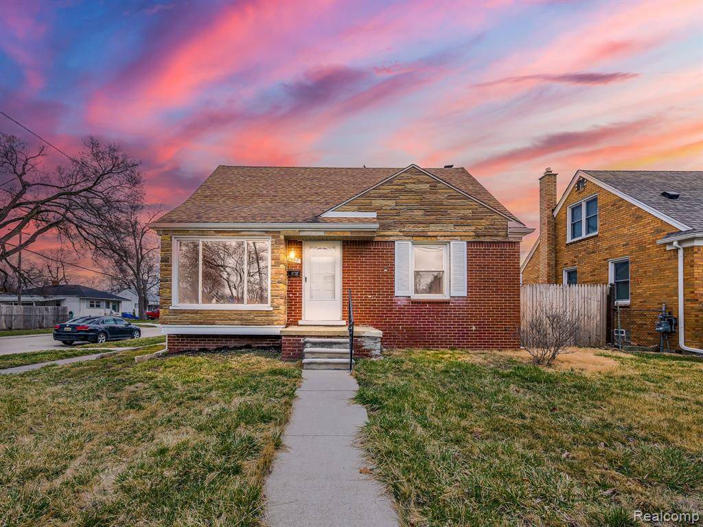 Dearborn, MI 48146,2457 Elliott Avenue
