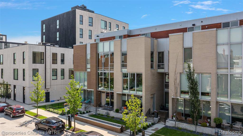 Detroit, MI 48201,284 Alfred Street