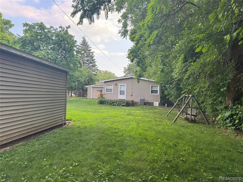 West Bloomfield, MI 48382,8124 Eldora Boulevard