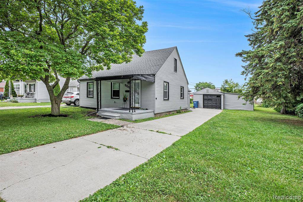 Warren, MI 48089,20826 Gentner Street