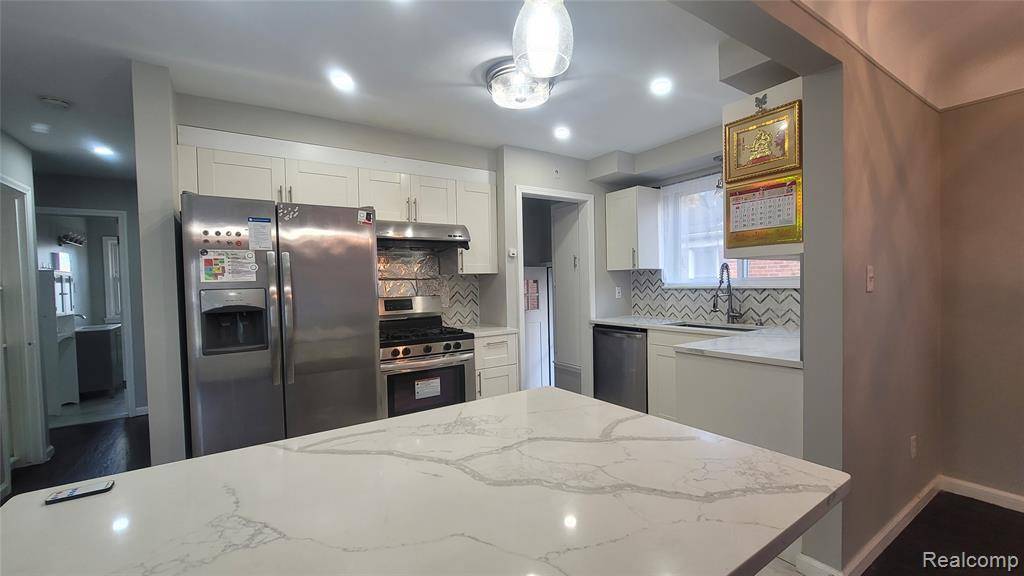 Oak Park, MI 48237,23521 Jerome Street