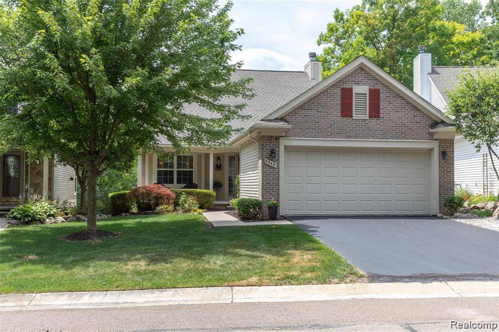 Clarkston, MI,5348 FOREST RIDGE Drive