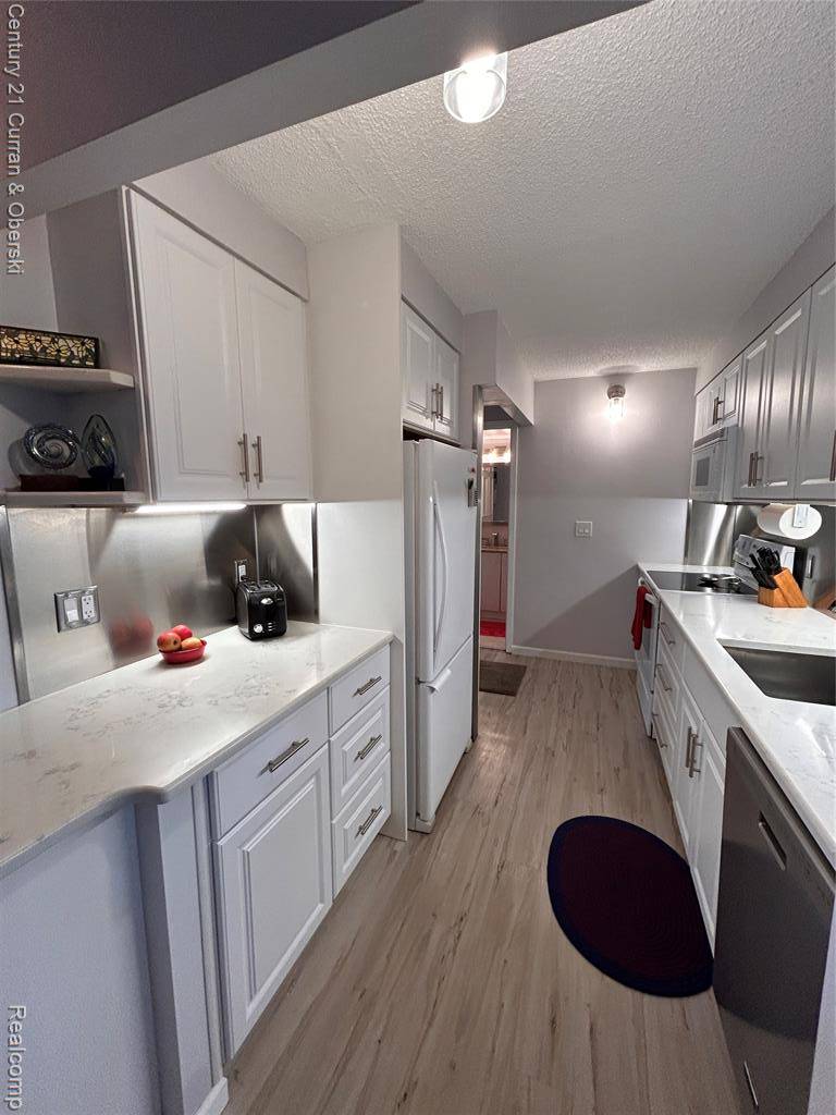 Dearborn, MI 48124,21800 MORLEY Avenue