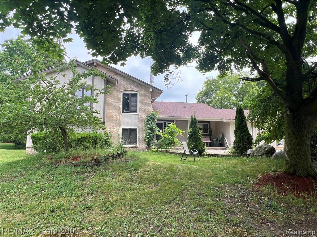 Farmington Hills, MI 48331,29203 Lake Park Drive