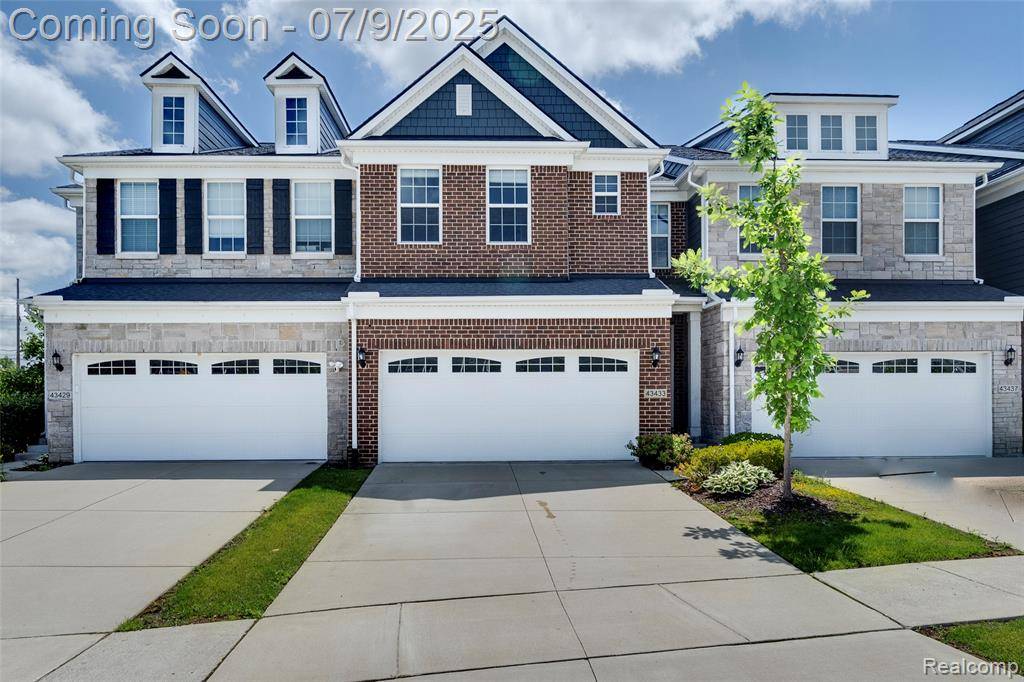 Novi, MI,43433 CHANCELLOR Lane